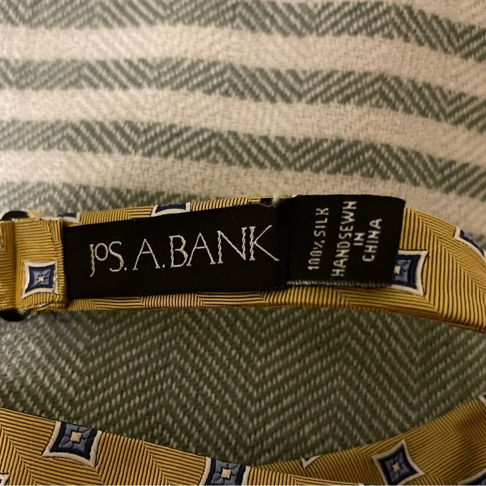 Jos A‎ Bank Silk Yellow with Blue Squares Bowtie